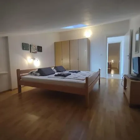 East Side Sea View Appartement Ližnjan